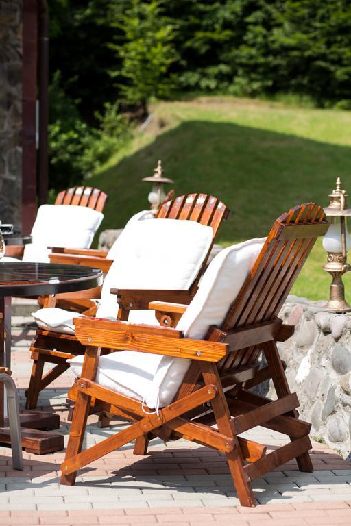 Hunter Vip Villa Reghin Bagian luar foto